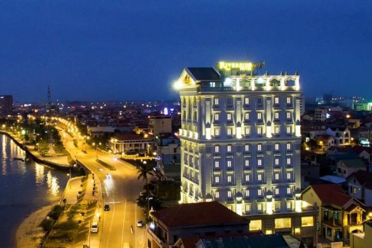 Khách sạn Riverside Quảng Bình